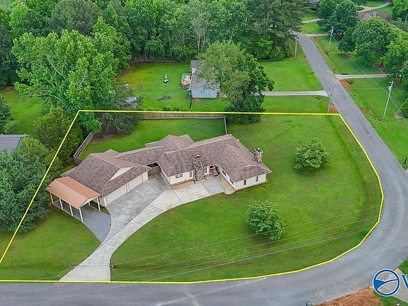 2nd image of 115 Northwood Cir