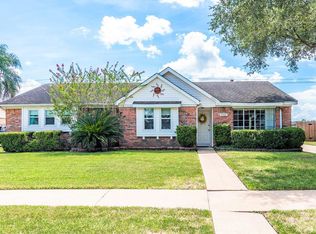 15406 Diana Ln, Houston, TX 77062