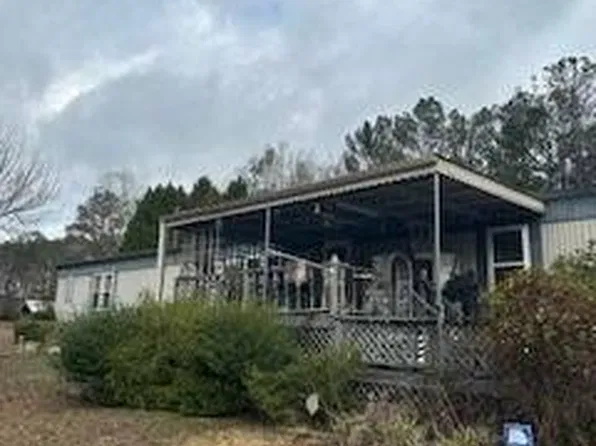 1628 Lake Front Dr, Abbeville, AL 36310