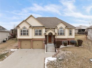 1206 Schroeder Ct, Warrensburg, MO 64093