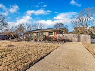 908 Forest Dr, Garner, NC 27529