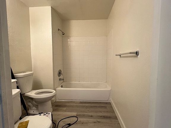 5th image of 5236-42 Naranja St #4
