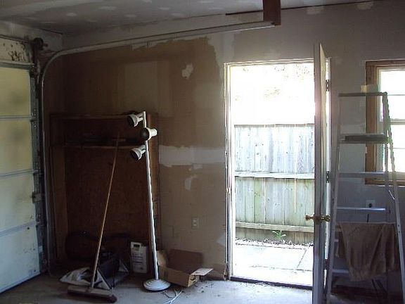 4th image of 404 W Washington St