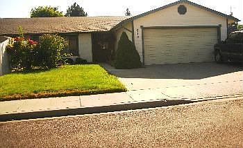 1st image of 912 Wood River Dr