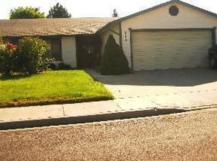 912 Wood River Dr, Twin Falls, ID 83301