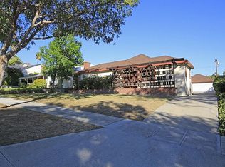 528 E Grinnell Dr, Burbank, CA 91501
