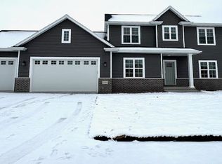 4504 N Habitat Way, Appleton, WI 54913