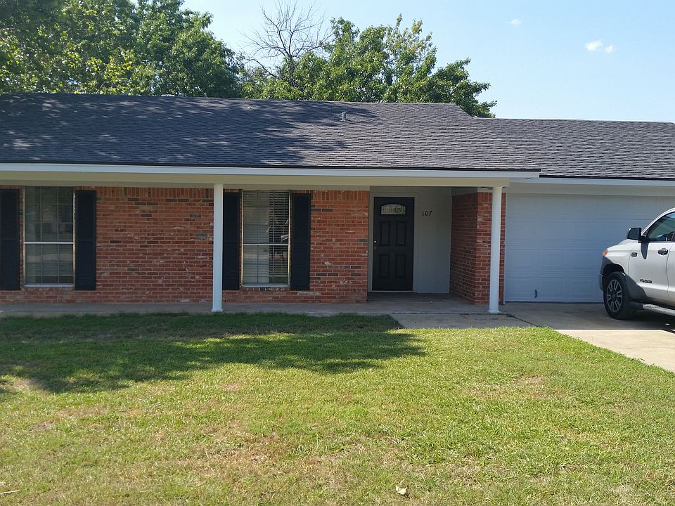 1st image of 107 Elaine Dr