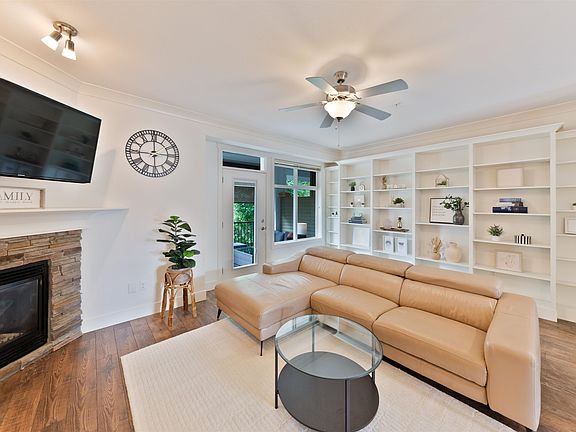 2nd image of 5469 Chinook St #44