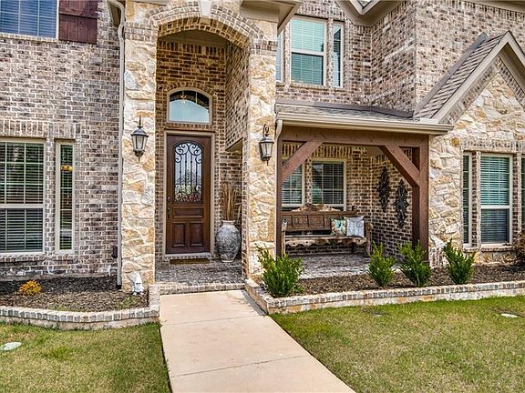 3rd image of 2936 Leann Dr