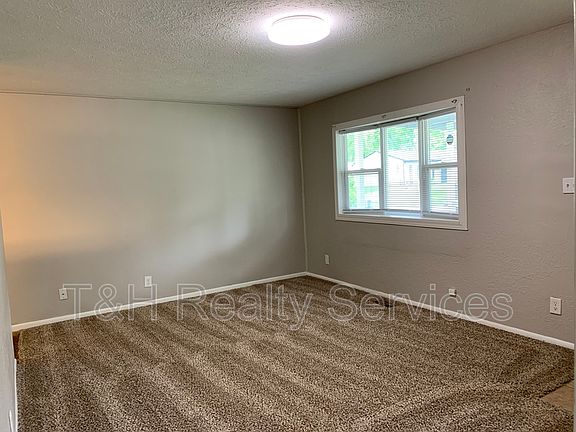 4th image of 4114 N Vinewood Ave