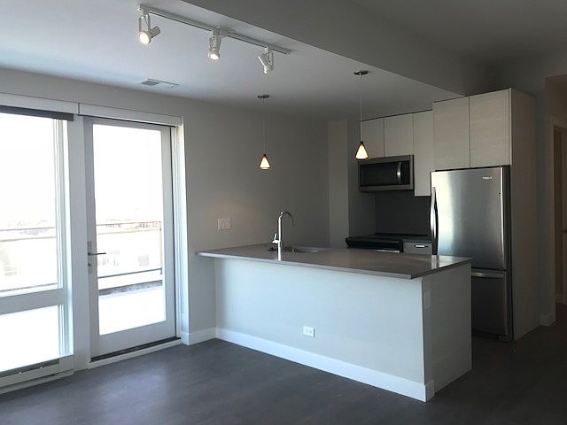 1st image of 2407 W Eastwood Ave APT 503