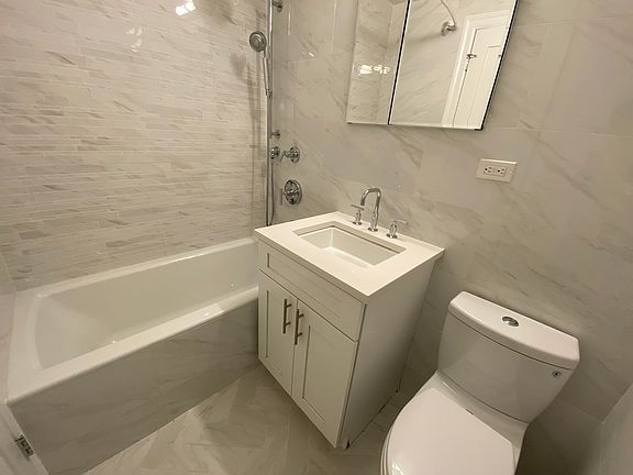 5th image of 160 E 88th St #2AL