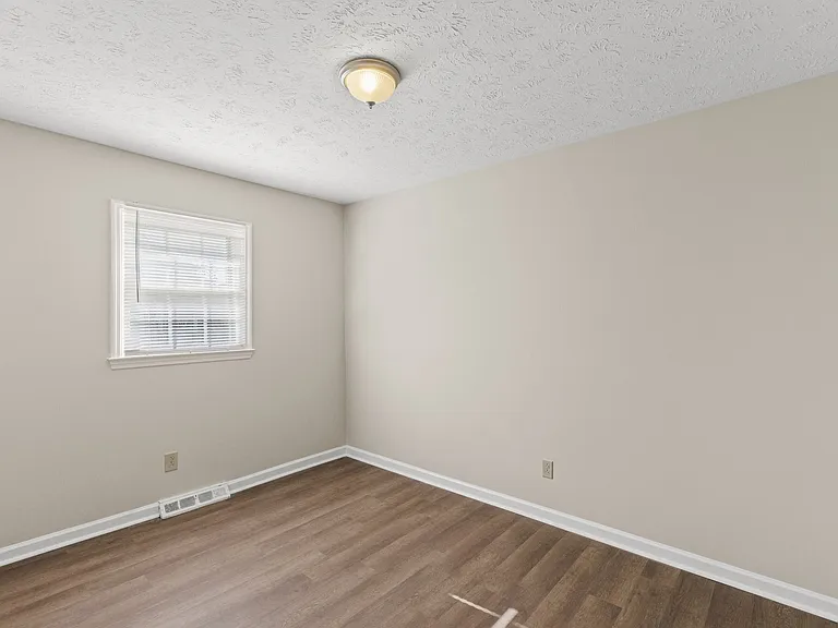 3395 Montavesta Rd — Photo 15