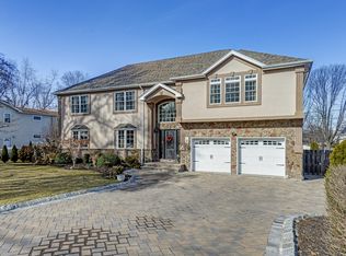 448 Oak Ridge Rd, Clark, NJ 07066