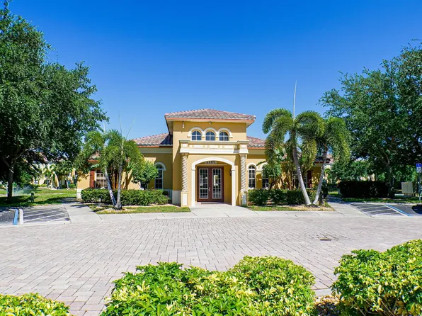 4113 Residence Dr APT 211, Fort Myers, FL 33901