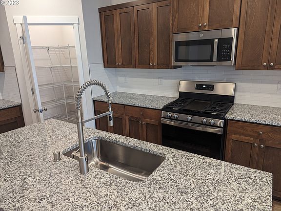 5th image of 6910 NE 16th Ave