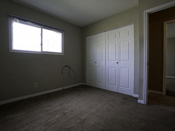 5th image of 728 N Oakwood St