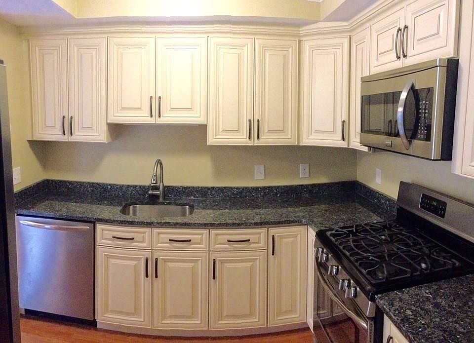 1st image of 23 Rosewood Dr