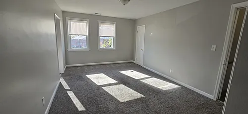 5542 Midwood Ave #2 Photo 1