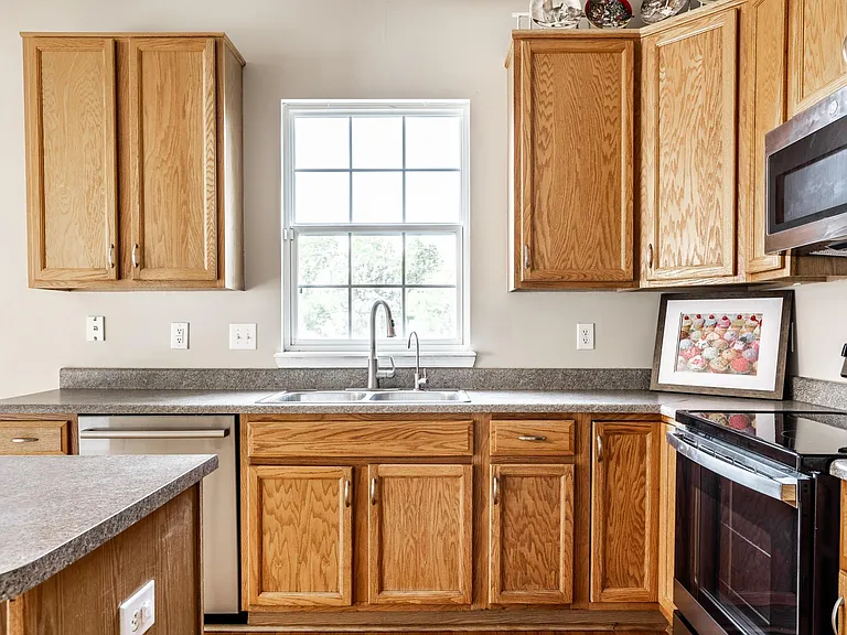 6765 Woodcliff Cir — Photo 13