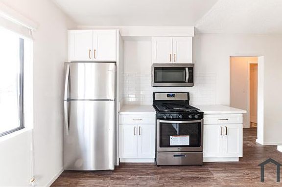 4th image of 255 S Avenue 55 #5