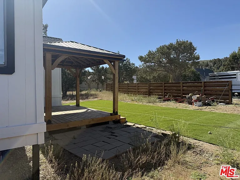 47041 Old Pioneer Town Rd — Photo 18
