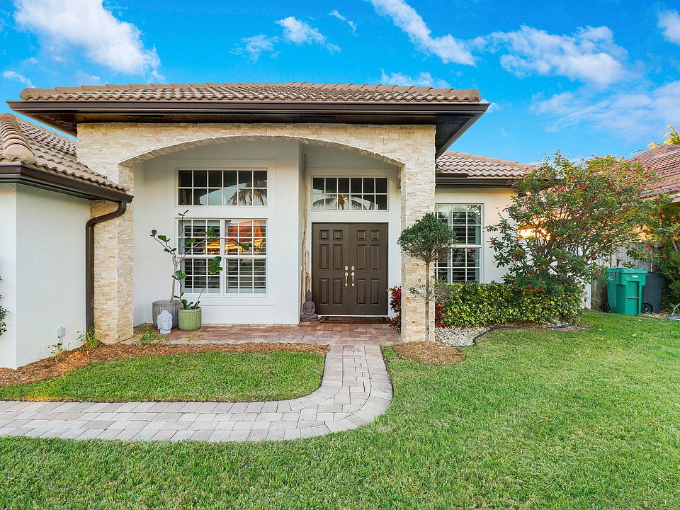 561 N Cypress Dr, Tequesta, FL 33469 Zillow