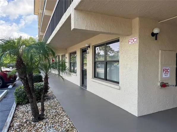 625 30th Ave W APT G110, Bradenton, FL 34205