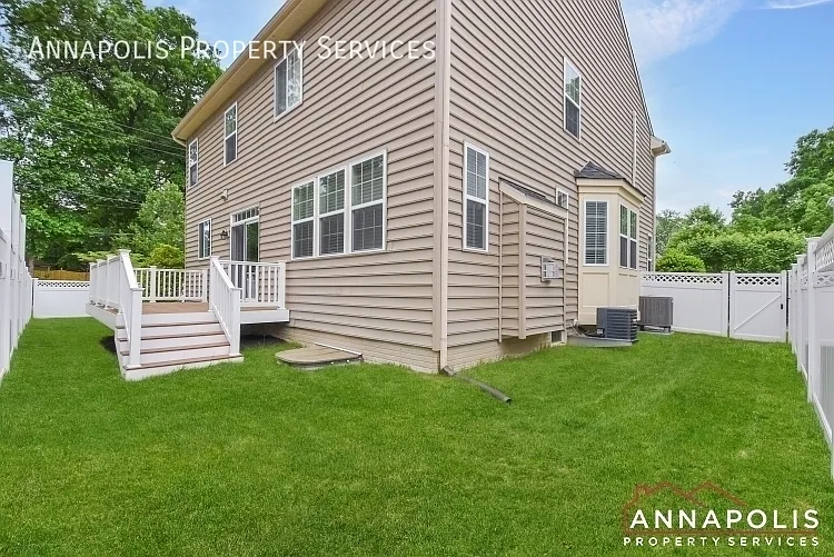 402 Saint Martins Choice Ln — Photo 37