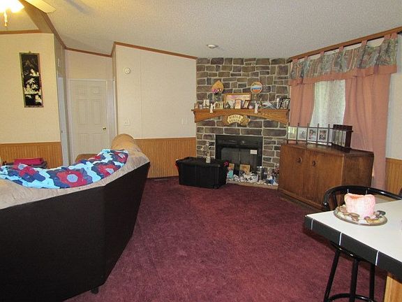 5th image of 932 Council Ln