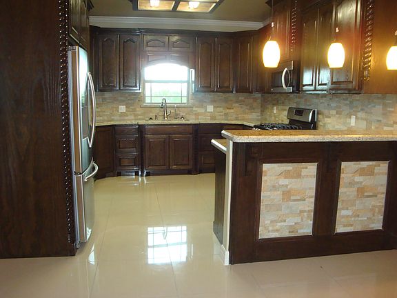 2nd image of 150 Alvarez Ct
