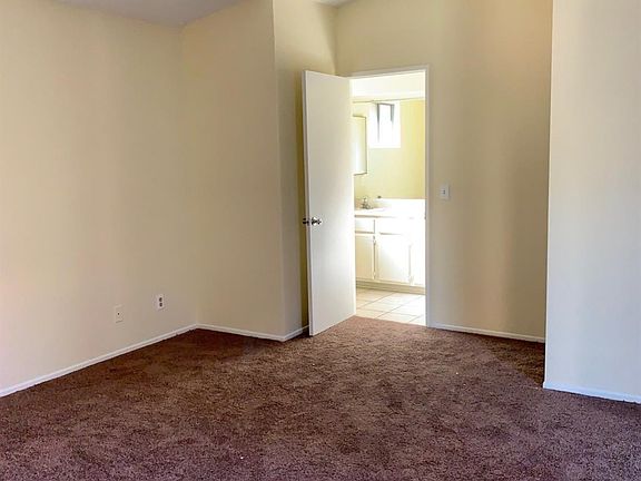 3rd image of 53365 Avenida Villa