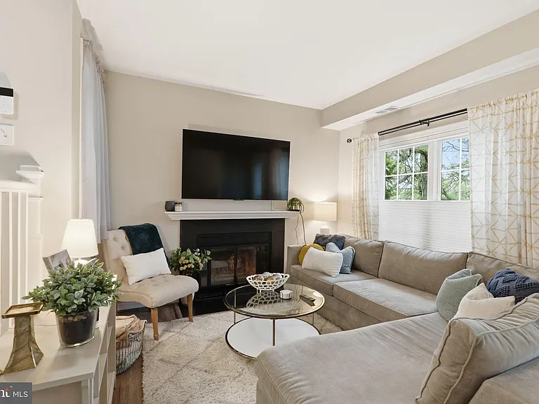 2807 S Woodrow St #B-1 — Photo 10