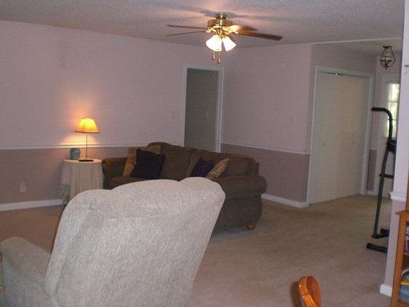 5th image of 1489 Royalwyn Dr