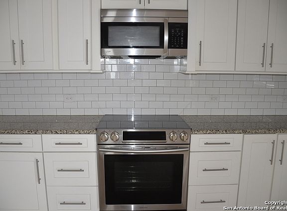3rd image of 414 Buffalo St