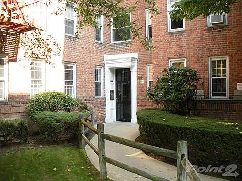 One Bedroom with Guaranteed Parking