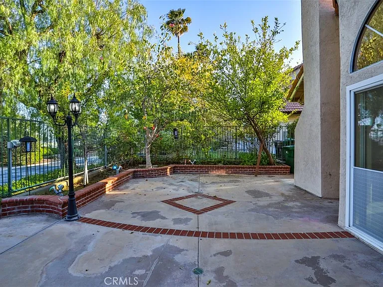 176 Calle Renata — Photo 27