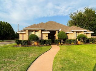 2545 Shepherds Gln, Wichita Falls, TX 76308