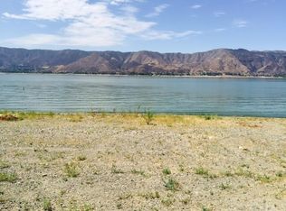 17905 Lakeshore Dr, Lake Elsinore, CA 92530