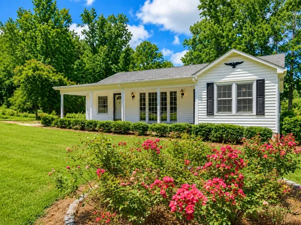 403 North Ave, Eastanollee, GA 30538