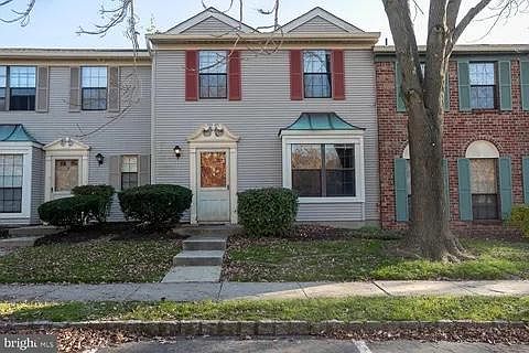 2nd image of 4 Britton Ct