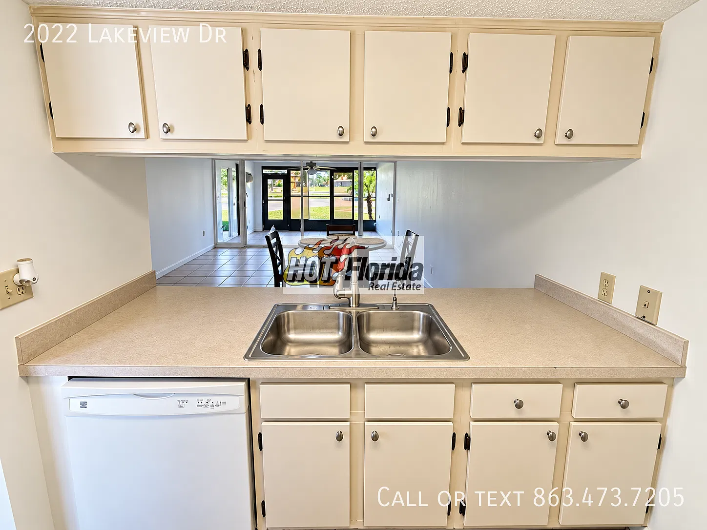 3 Bedroom | 1.5 Bath Townhome | Water & Lawn Care Included | Near Downtown Sebring — Photo 3