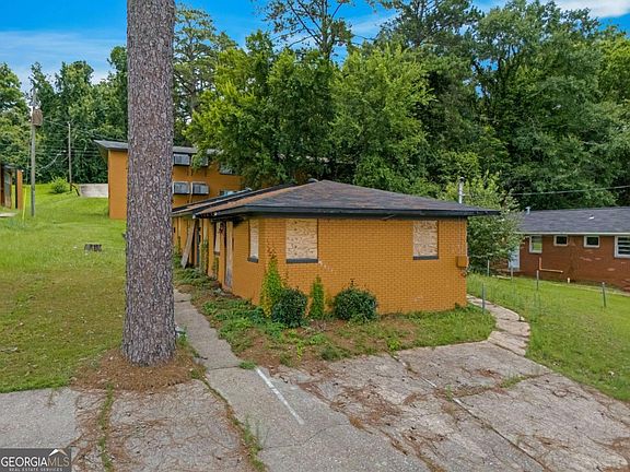 3rd image of 2330 Fort Benning Rd