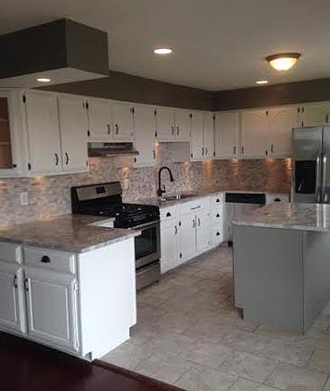 3rd image of 16578 Newmansville Ave