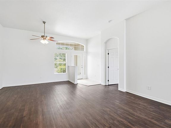 4th image of 12323 30th St E