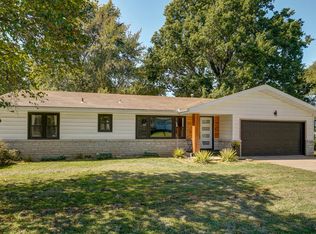 1827 S Thelma Ave, Springfield, MO 65807