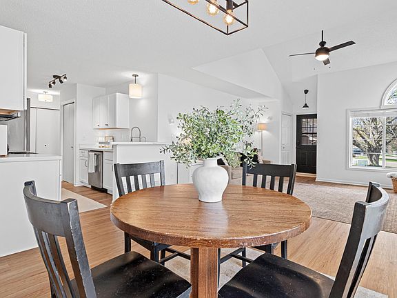 3rd image of 960 106th Ln NW APT 28