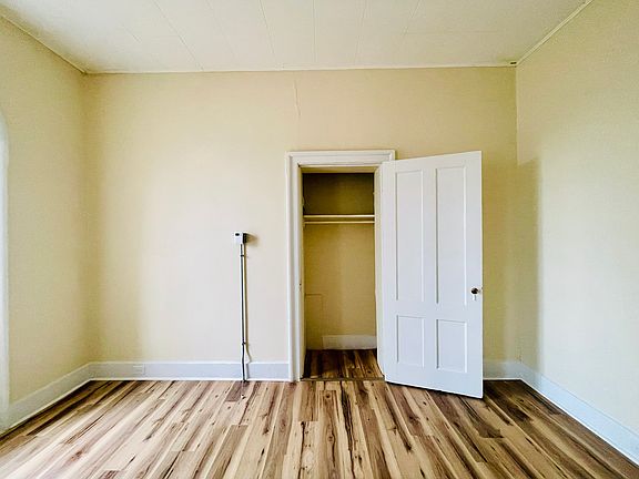 4th image of 567 Saint Paul St #4