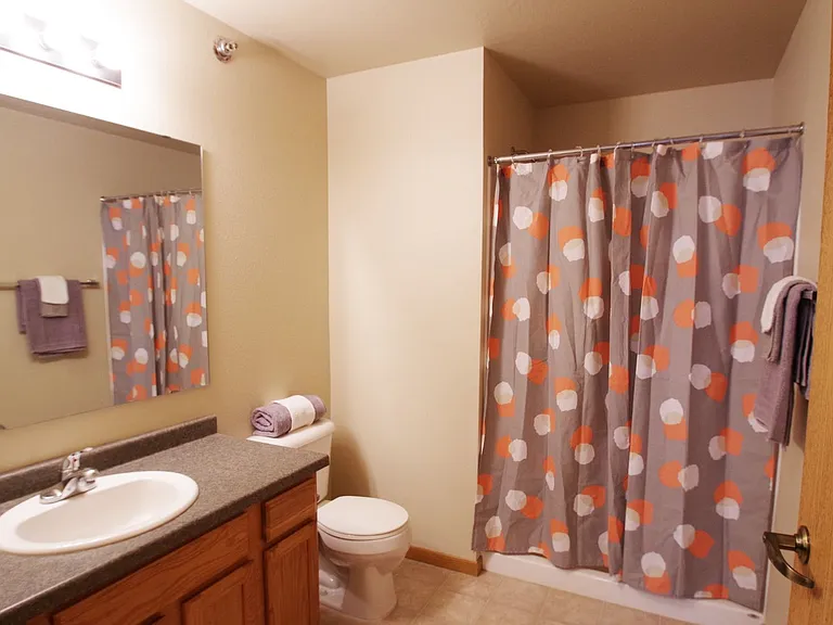 Belcastle Apartments — Photo 44